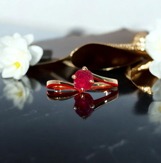 9ct Gold - Ruby Solitaire Ring 1