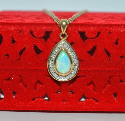 Vintage 1984 - 9ct Gold - Natural Opal & Diamond Necklace front on