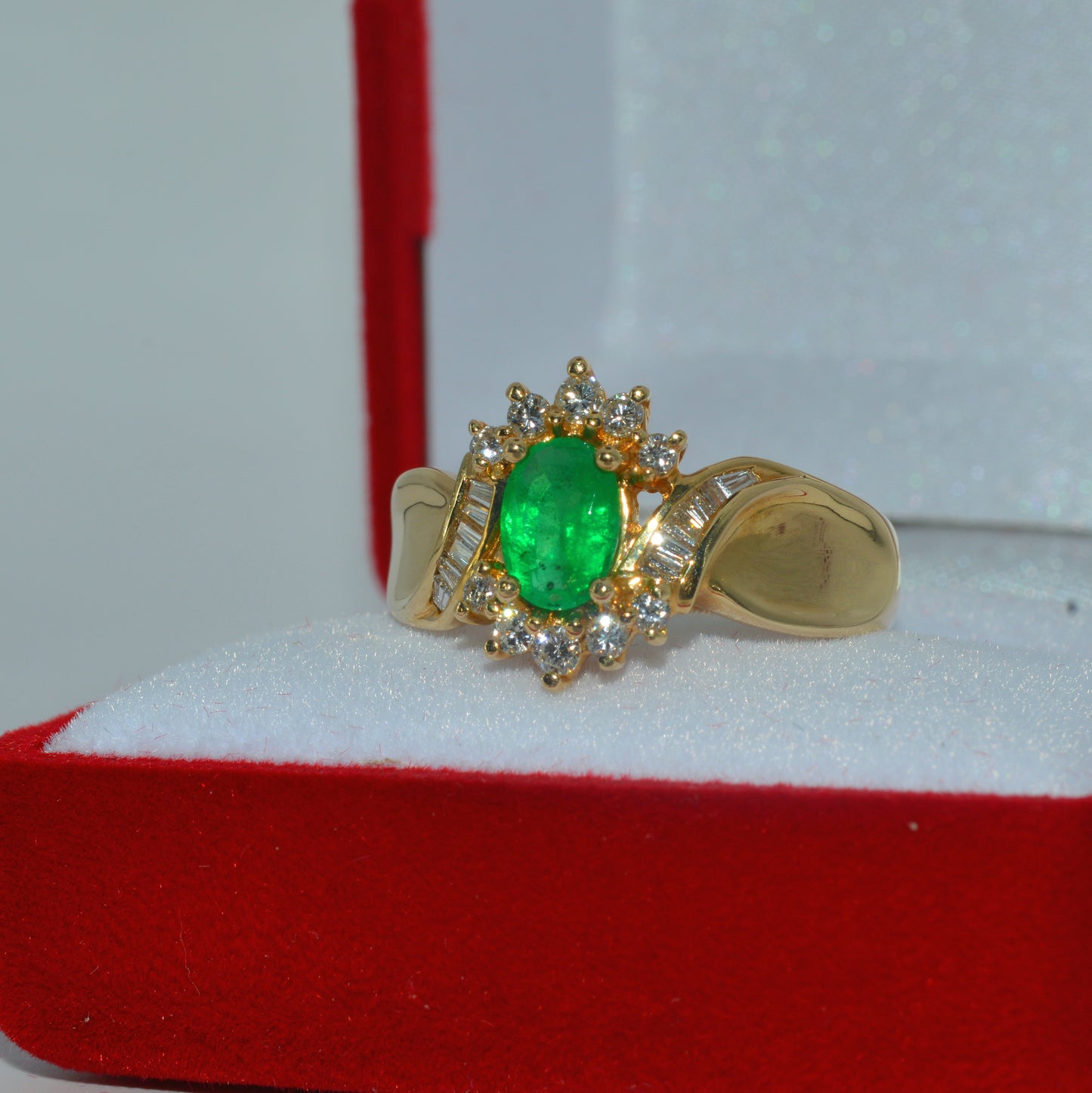 14ct Gold - Emerald & Diamond Ring left tilt