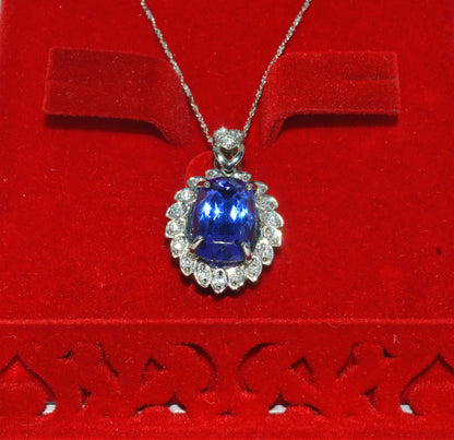 18ct White Gold - Tanzanite & Diamond Necklace front close 2