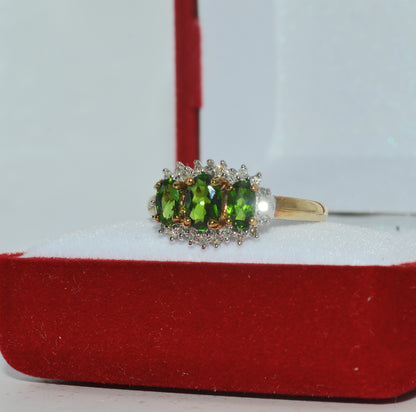 2005 - 9ct Gold - Chrome Diopside & Diamond Trilogy Ring left