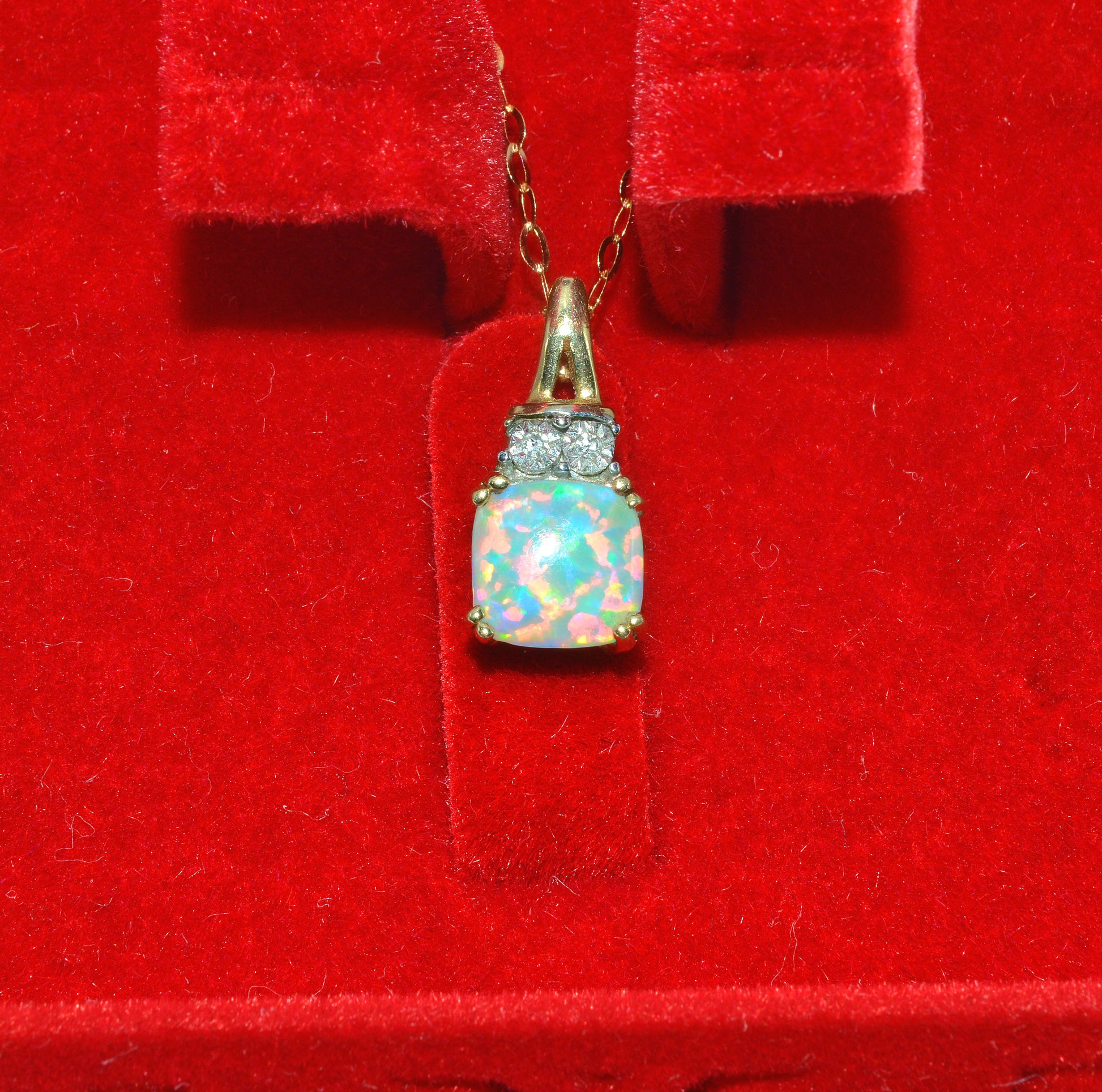 9ct Gold - Opal & Diamond Necklace front box close