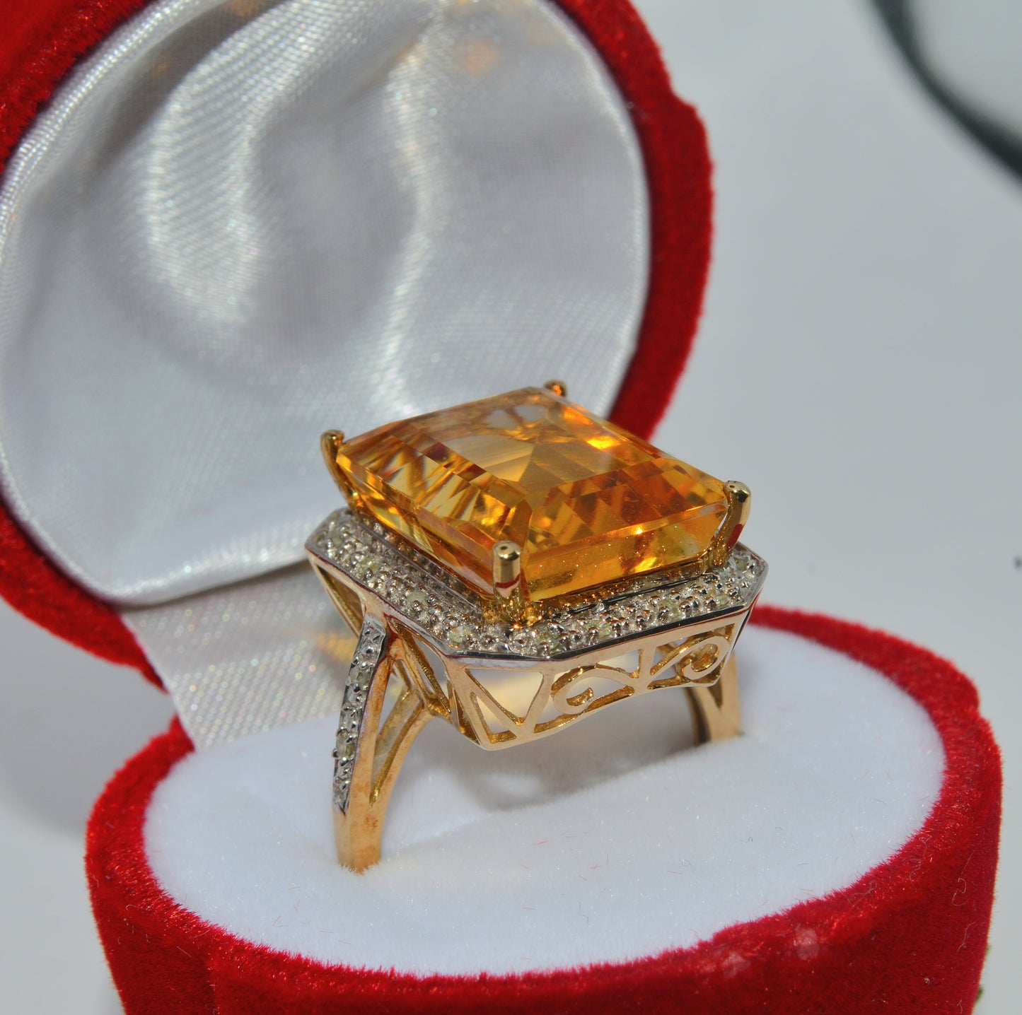 9ct Gold - Citrine & Diamond Cocktail Ring upright right