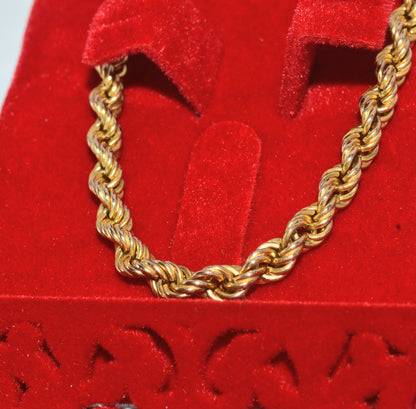 Vintage 1990 - 9ct Gold - Rope Chain front left