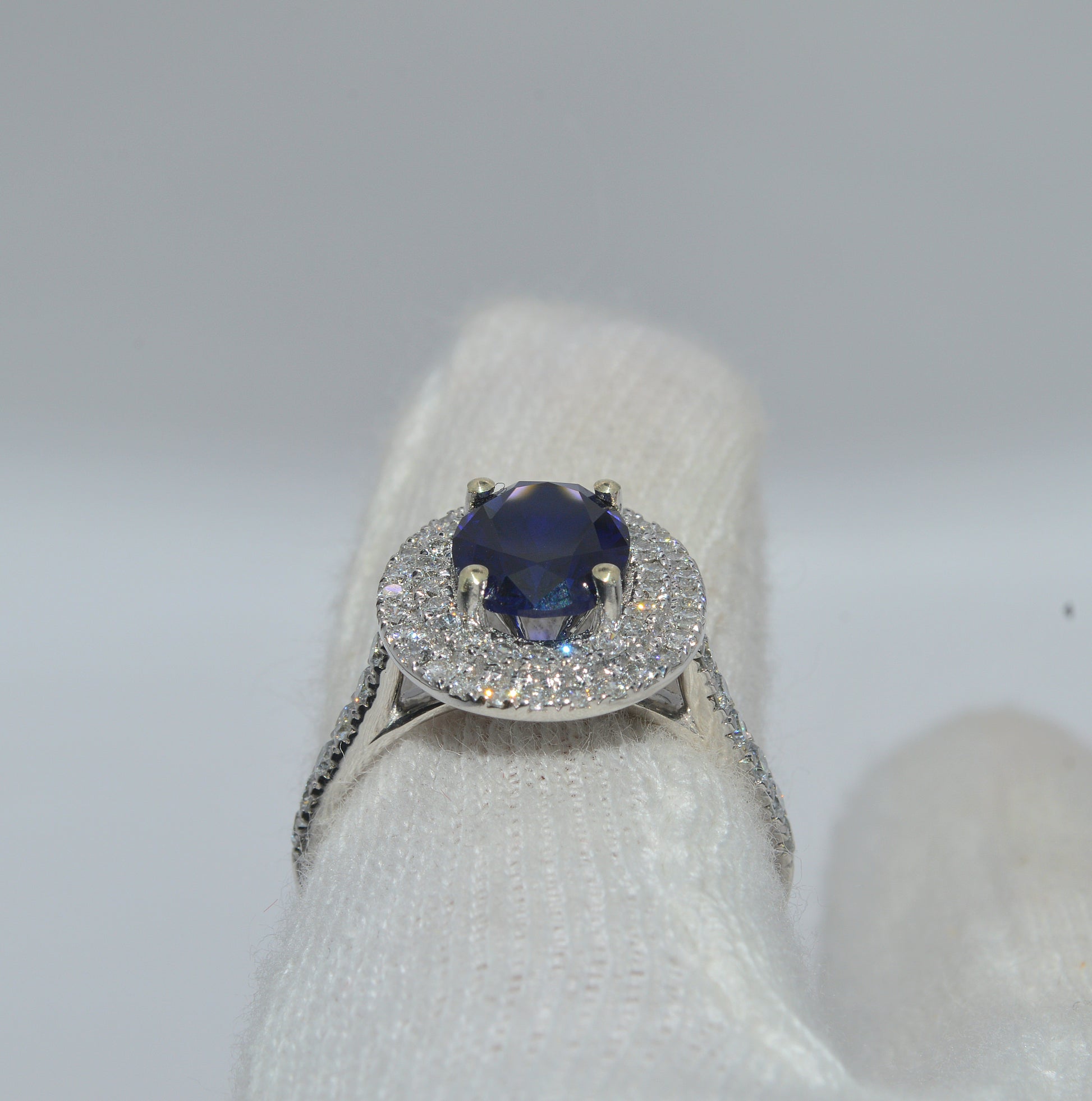 9ct White Gold - Sapphire & Diamond Double Row Cluster Ring finger rear