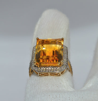 9ct Gold - Citrine & Diamond Cocktail Ring finger rear on