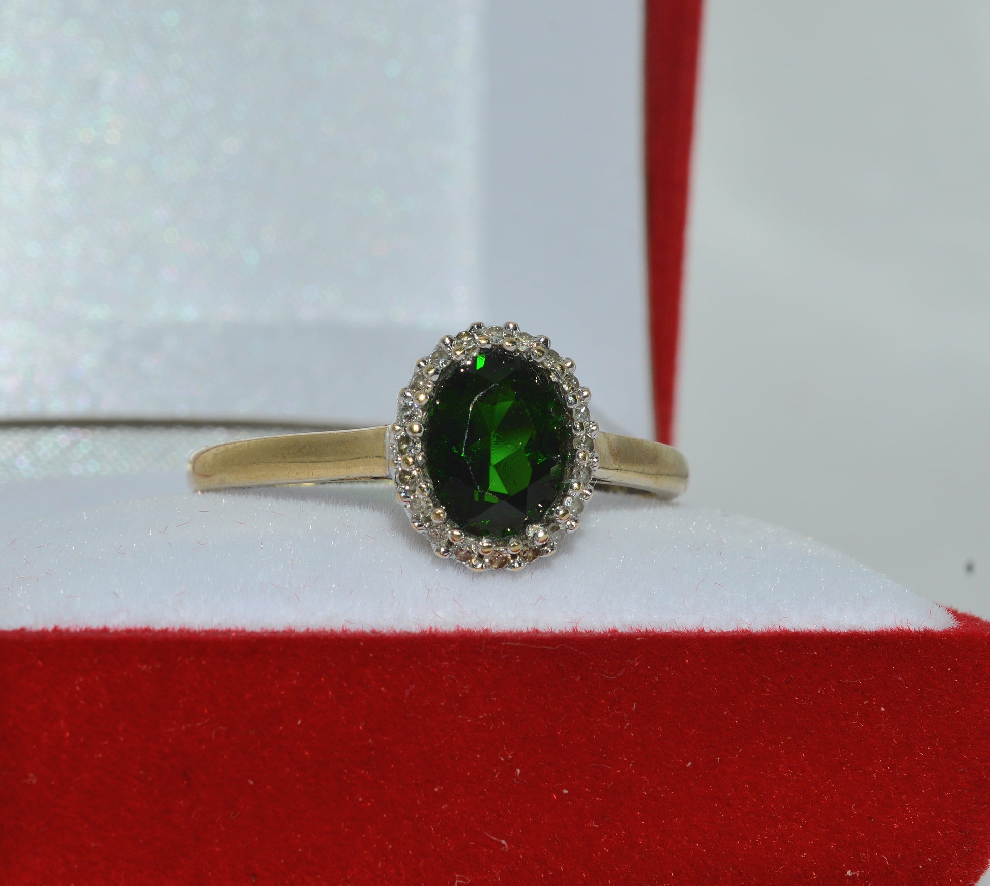 9ct Gold - Chrome Diopside & Diamond Cluster Ring right