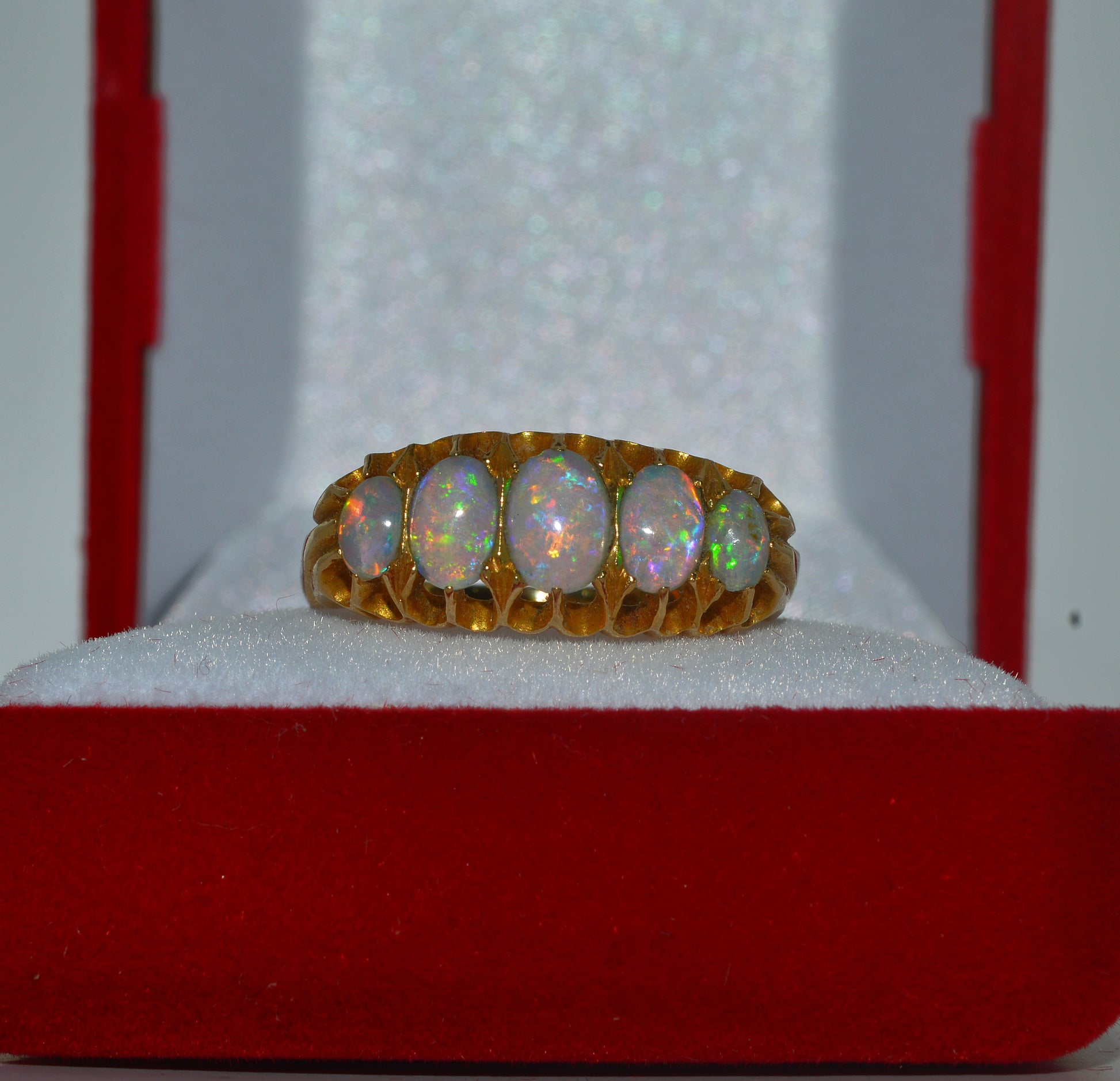 Edwardian Era - Antique 1905 - 18ct Gold - Opal 5 Stone Ring front