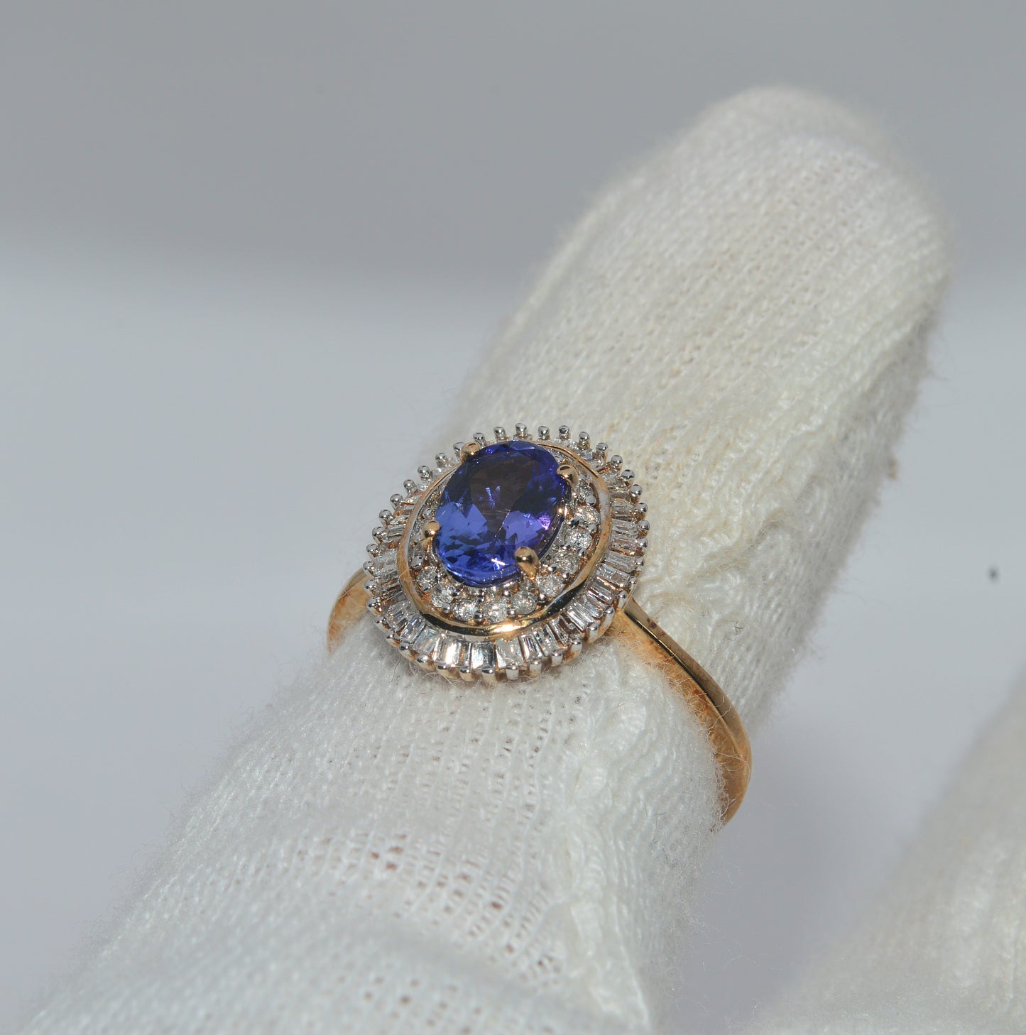 9ct Gold - Tanzanite & Baguette Diamond Cluster Ring finger left