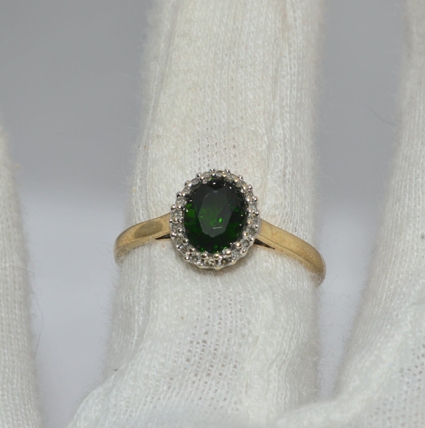 9ct Gold - Chrome Diopside & Diamond Cluster Ring finger top down