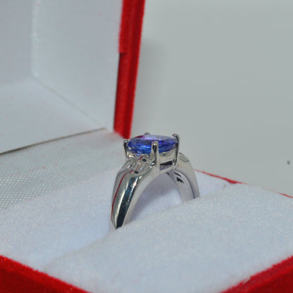 18ct White Gold - Tanzanite & Diamond Ring upright right