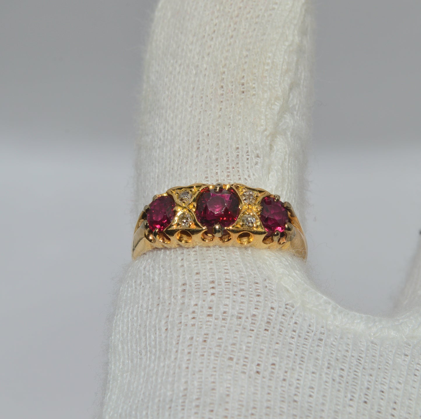 Edwardian Era 1907 - Antique 18ct Gold - Ruby & Diamond Ring finger top down