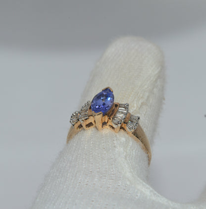 9ct Gold - Marquise Cut Tanzanite & Baguette Diamond Ring finger rear