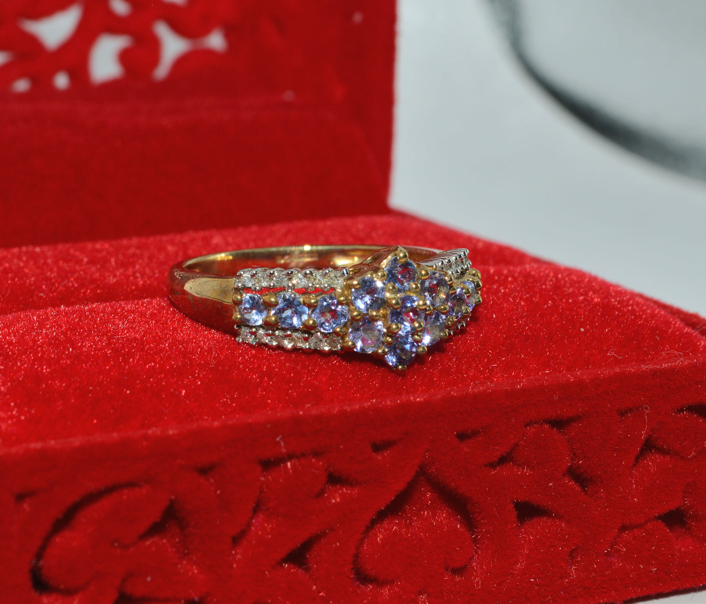 9ct Gold - Tanzanite & Diamond Ring right