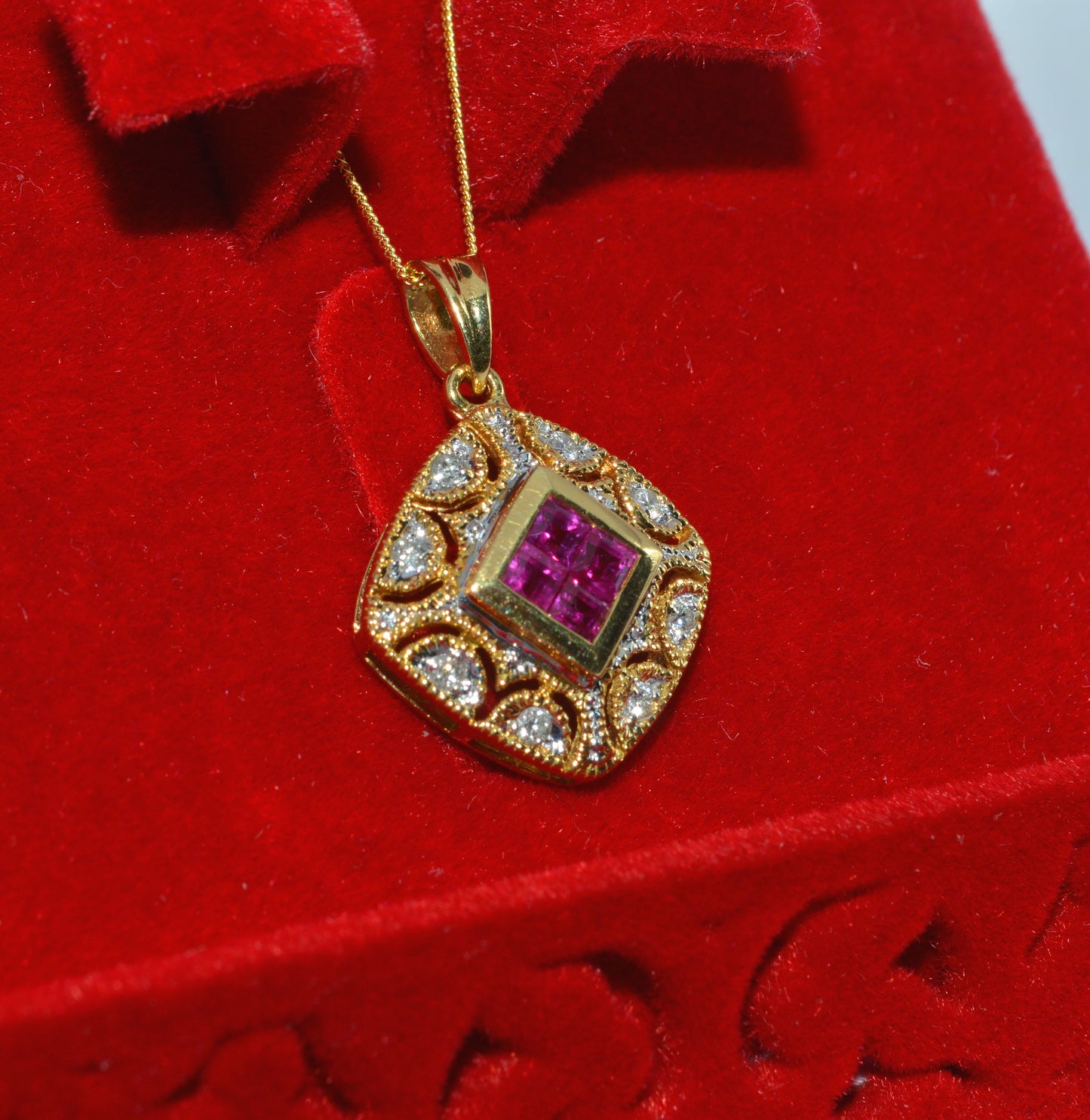 18ct Gold - Diamond & Pink Sapphire Cluster Pendant right