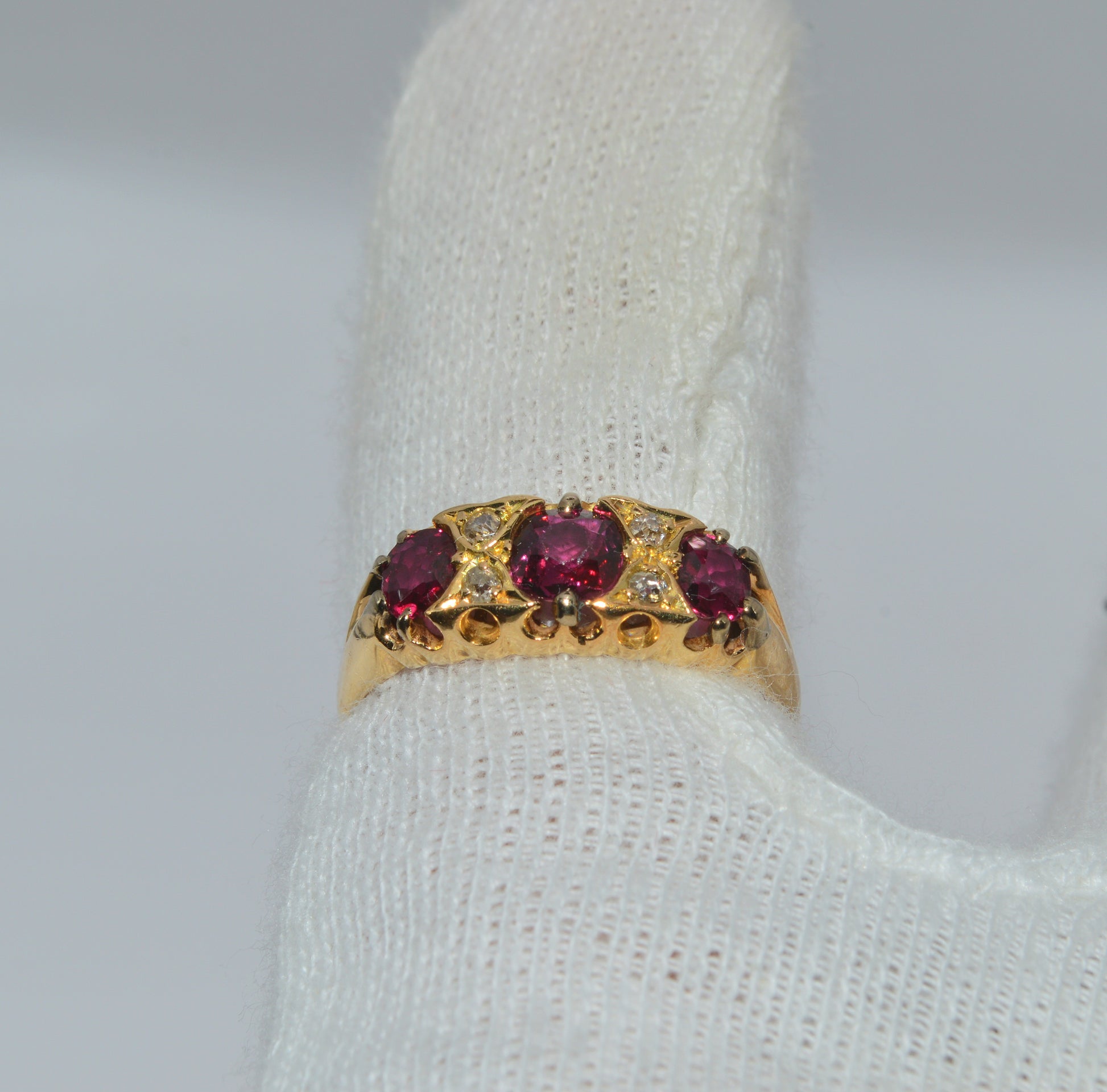 Edwardian Era 1907 - Antique 18ct Gold - Ruby & Diamond Ring finger rear on