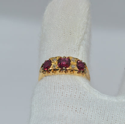 Edwardian Era 1907 - Antique 18ct Gold - Ruby & Diamond Ring finger rear on