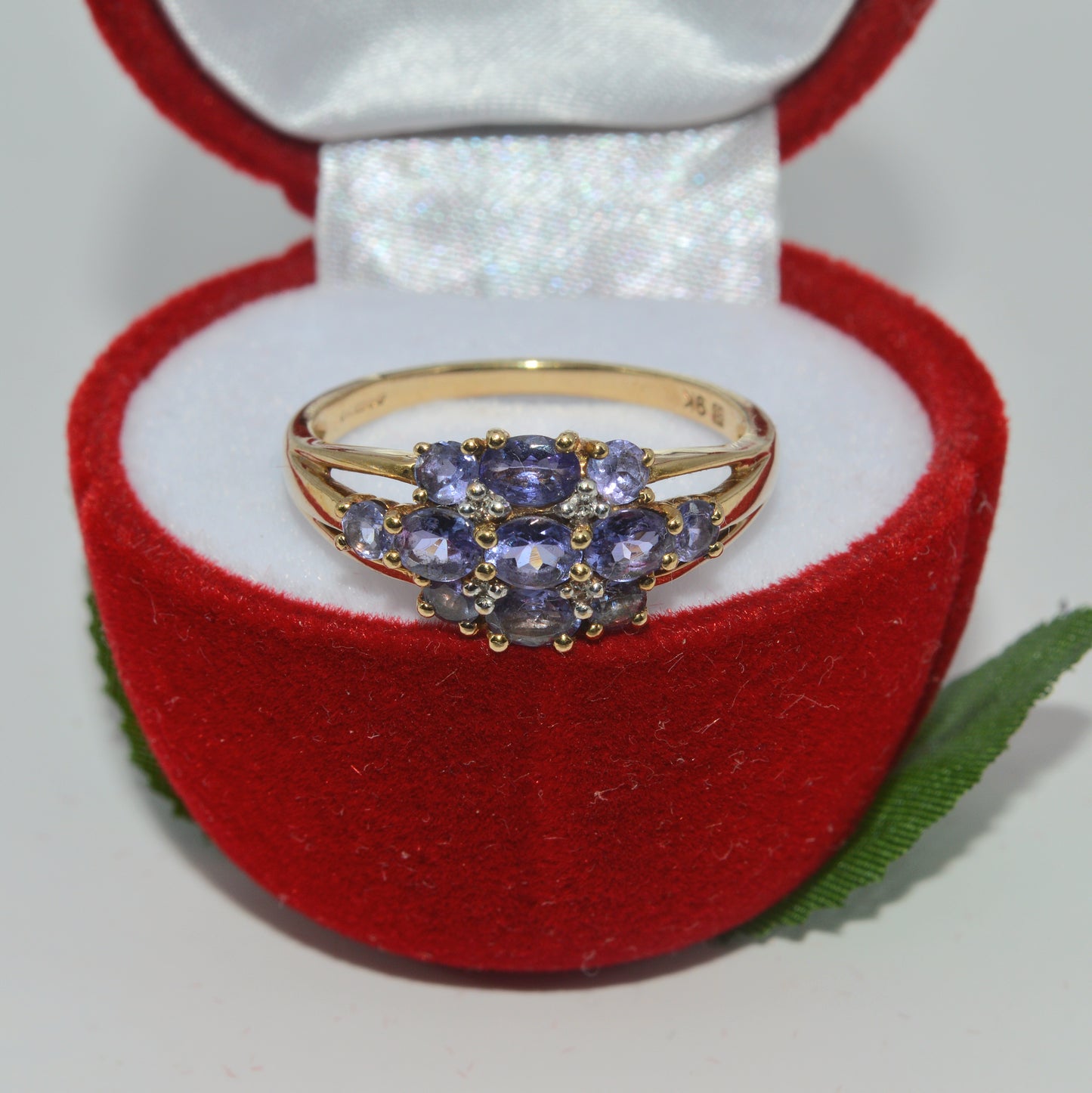 2006 - 9ct Gold - Diamond & Tanzanite Cluster Ring top front