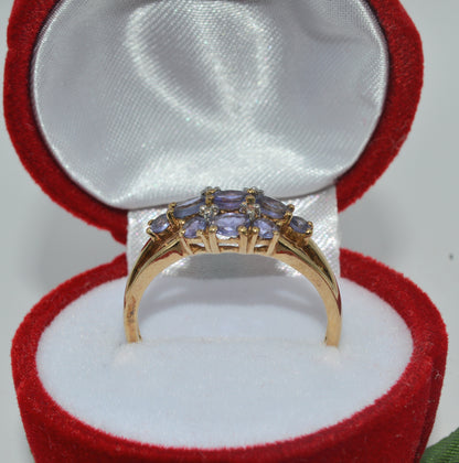 2006 - 9ct Gold - Diamond & Tanzanite Cluster Ring upright