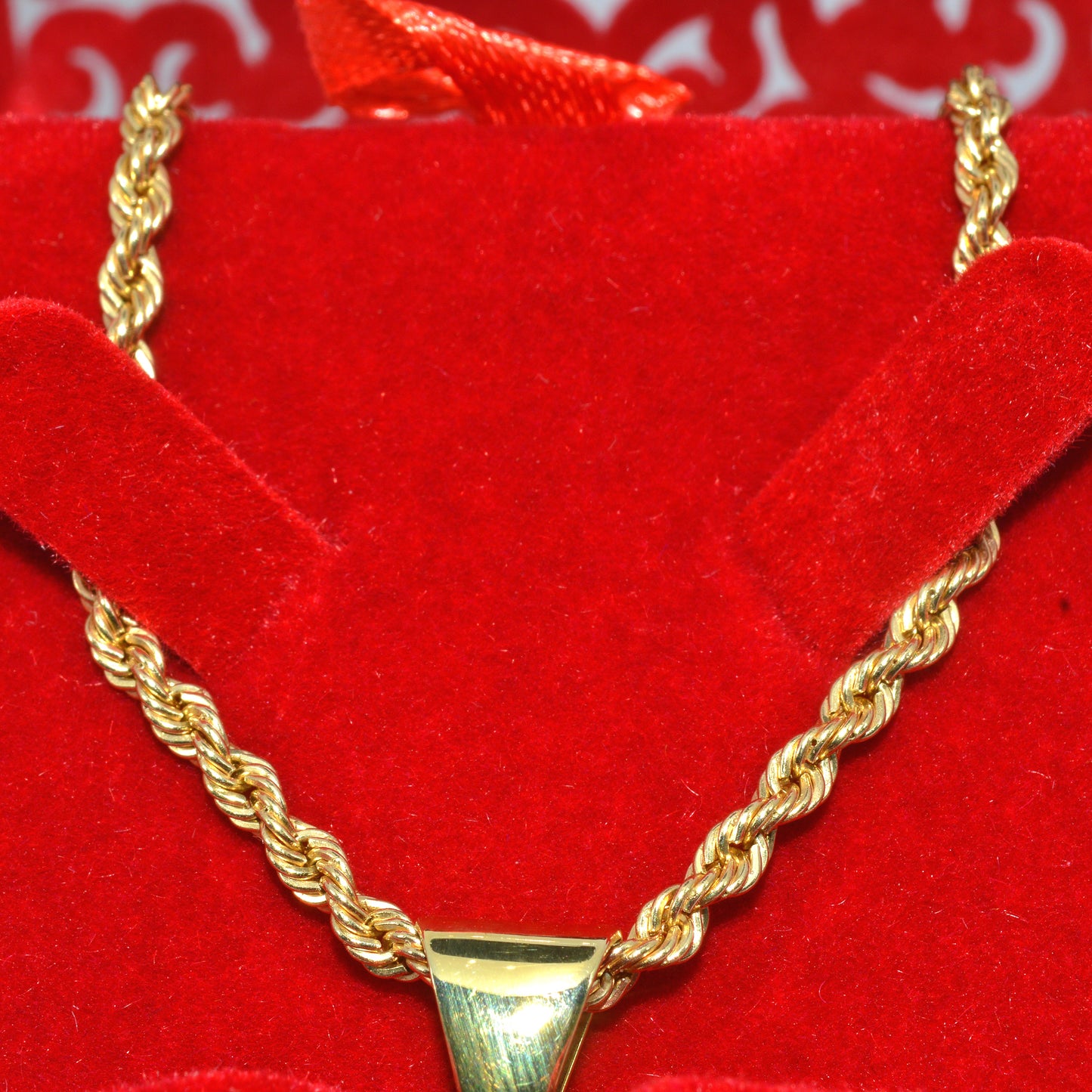 18ct Gold Cross Necklace chain