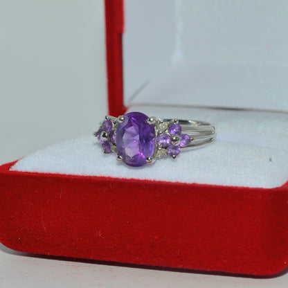 2006 - 9ct White Gold - Amethyst & Diamond Ring left