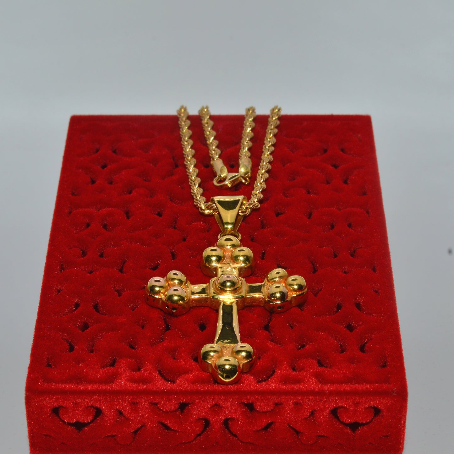 18ct Gold Cross Necklace top down