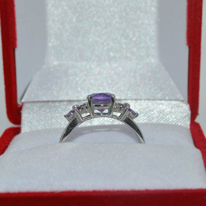 2006 - 9ct White Gold - Amethyst & Diamond Ring upright