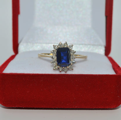 Vintage 1987 - 9ct Gold - Sapphire & Diamond Cluster Ring front 2
