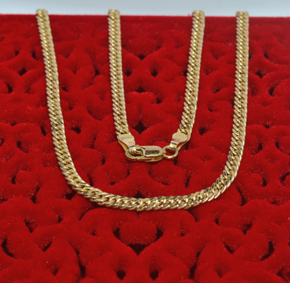 9ct Gold - Curb Chain top close