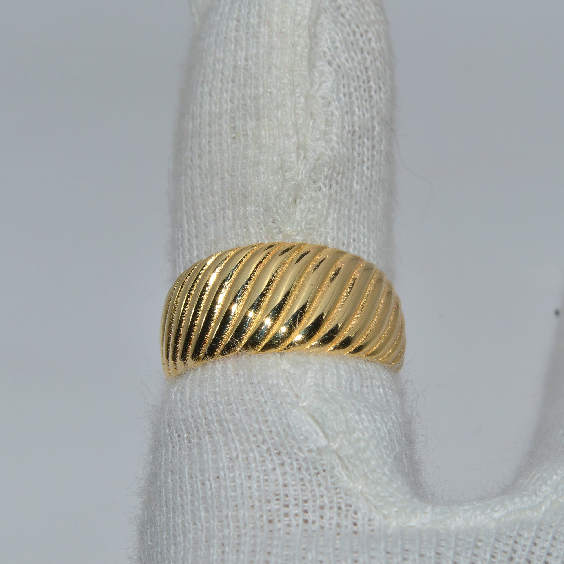 18ct Gold - Croissant Ring finger top down#