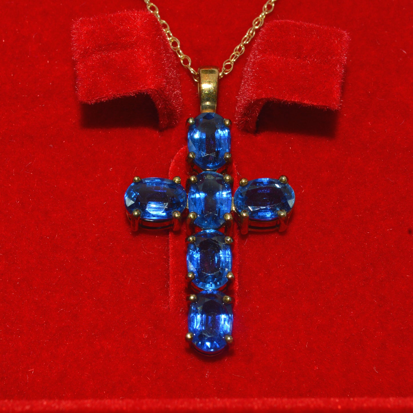 2007 - 9ct Gold - Kyanite Cross Necklace front