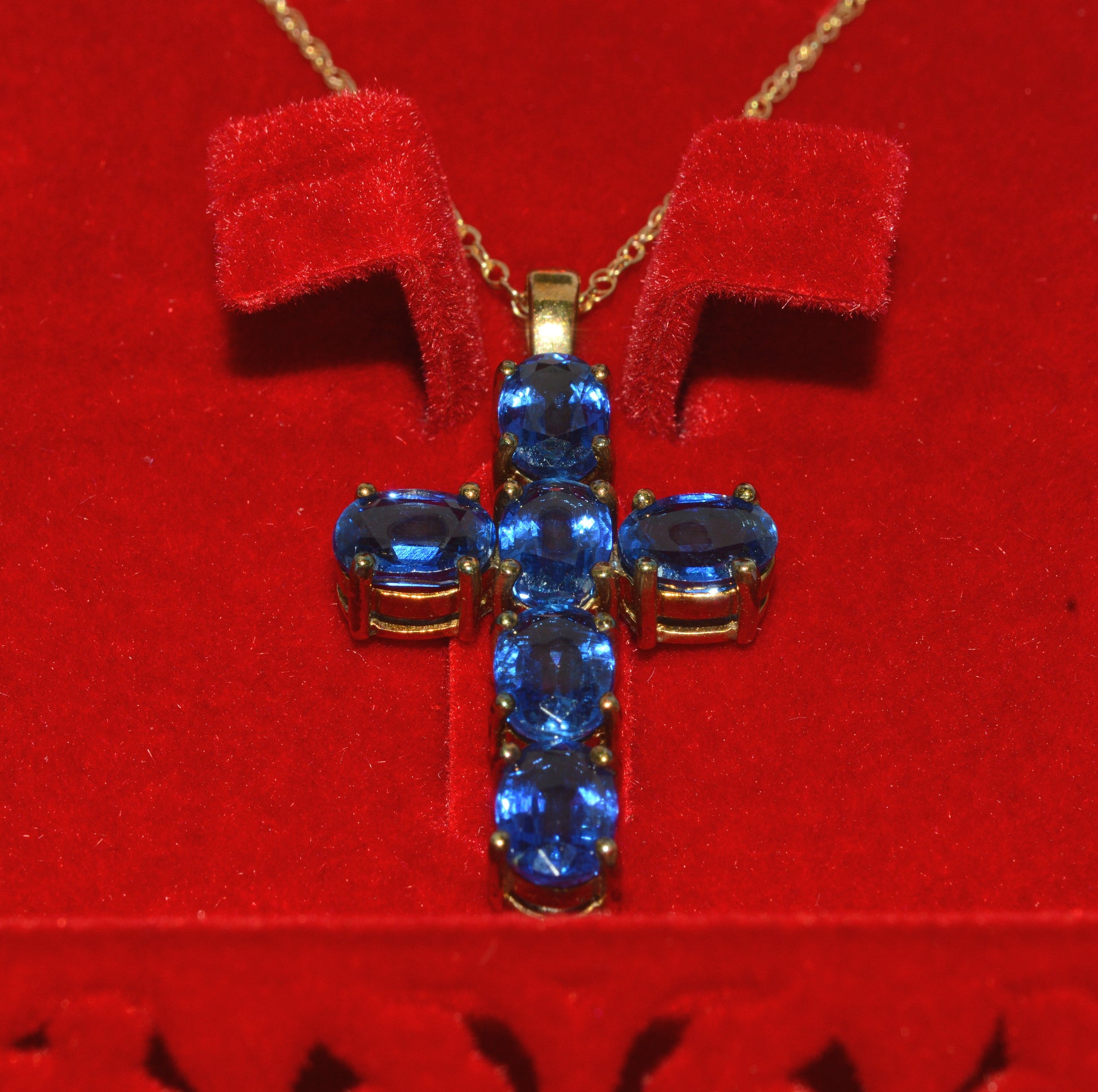 2007 - 9ct Gold - Kyanite Cross Necklace front 3