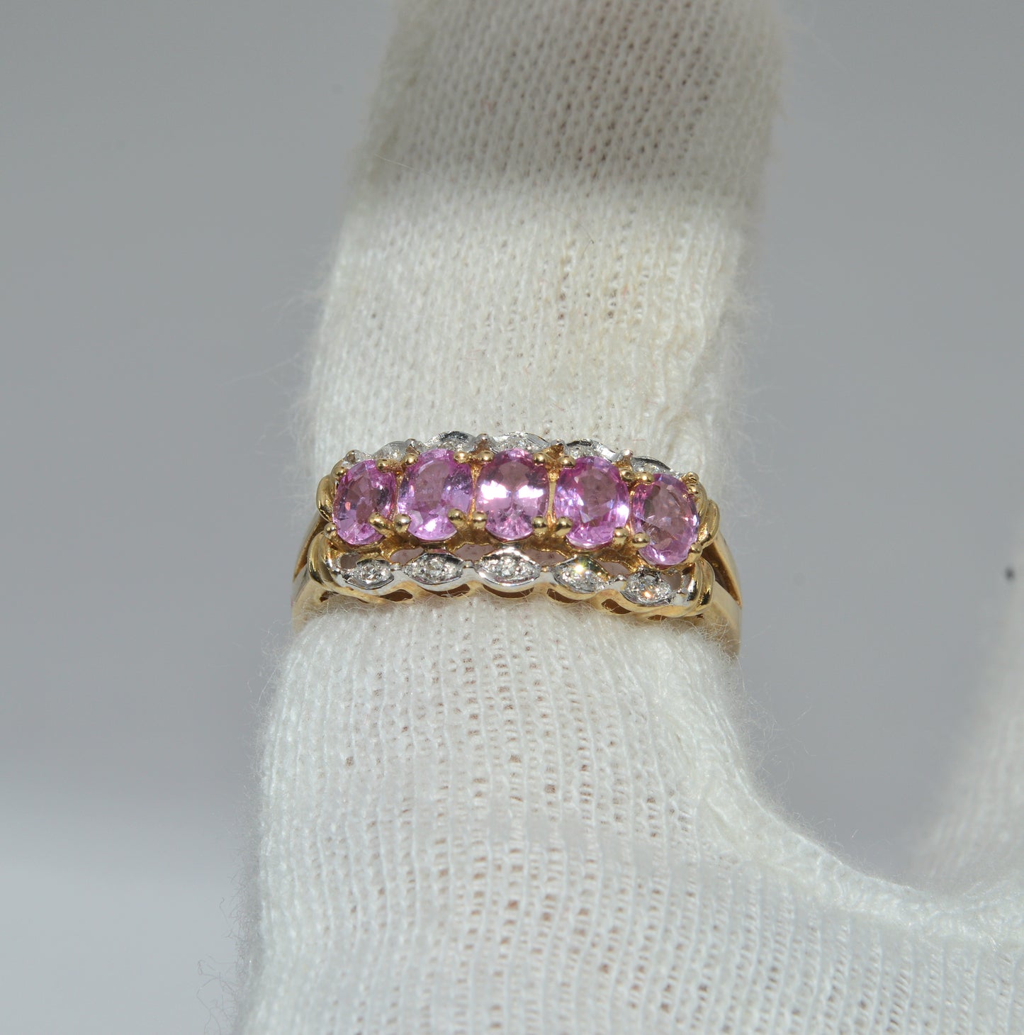 9ct Gold - Pink Sapphire & Diamond Ring finger top down