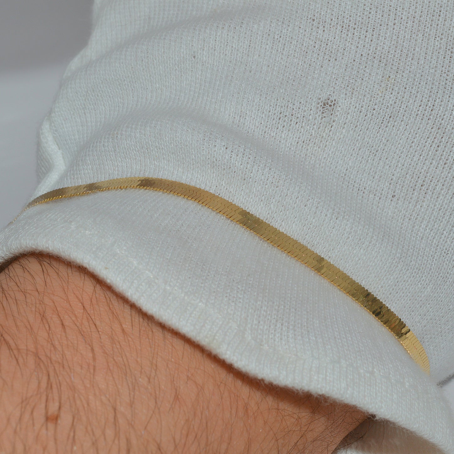 18ct Gold Herringbone Bracelet wrist close 2