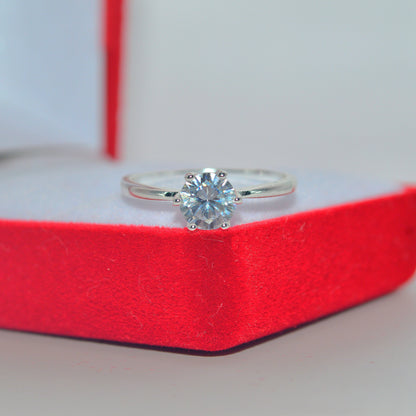 Sterling Silver - Cz Solitaire Ring front on close