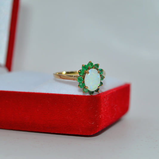 9ct Gold - Opal & Emerald Ring side focus