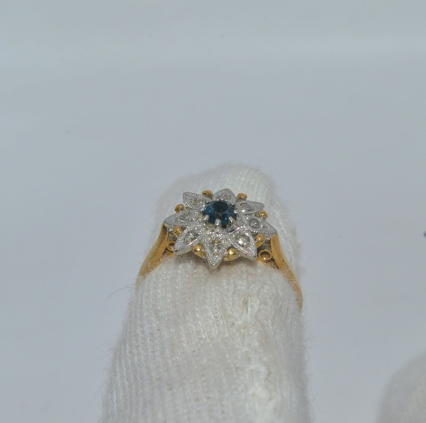 18ct Gold & Platinum - Sapphire & Diamond Flower Ring finger rear