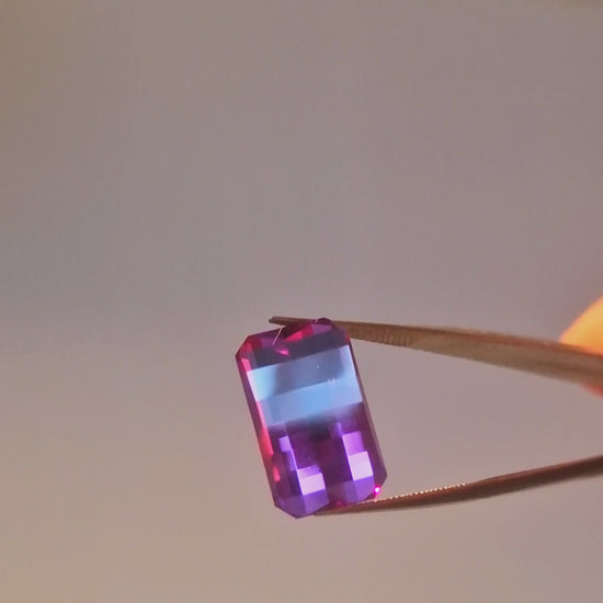 Purple/Red - Colour Change Sapphire - Pixel Cut - 14.75ct - Loose Gemstone video