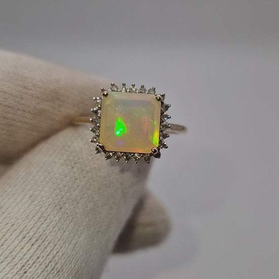 9ct Gold - Ethiopian Welo Opal & Diamond Cluster Ring video