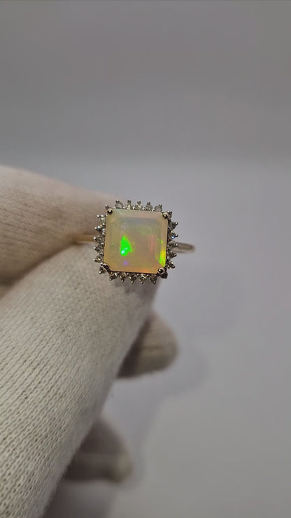 9ct Gold - Ethiopian Welo Opal & Diamond Cluster Ring video