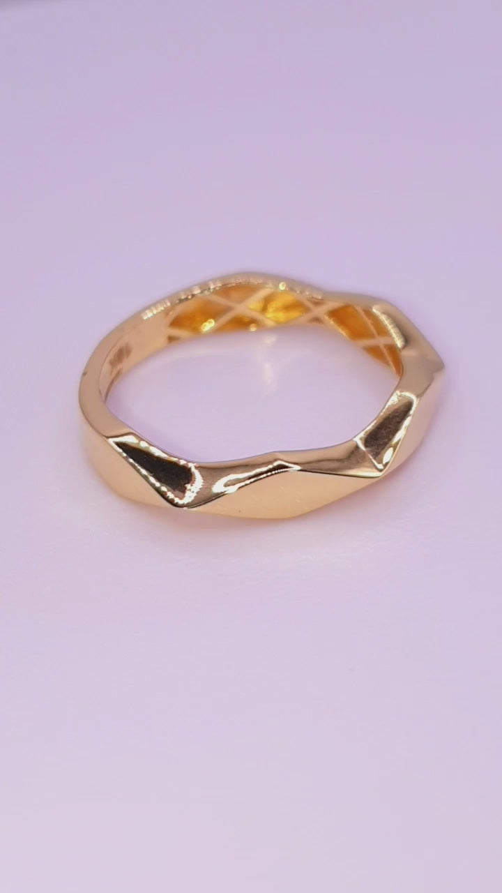 Solid 18ct Gold Women's Snake Ring, product video