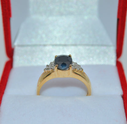 9ct Gold - Sapphire & Diamond Ring upright close