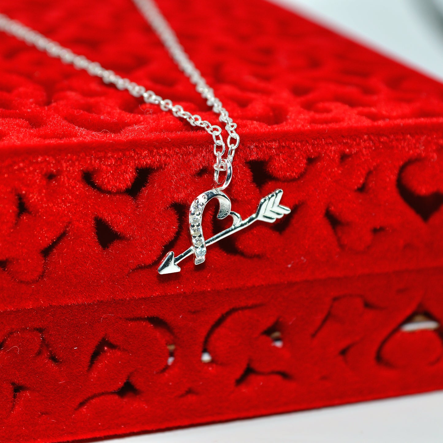 Sterling Silver - Cupids Arrow Necklace right angled close