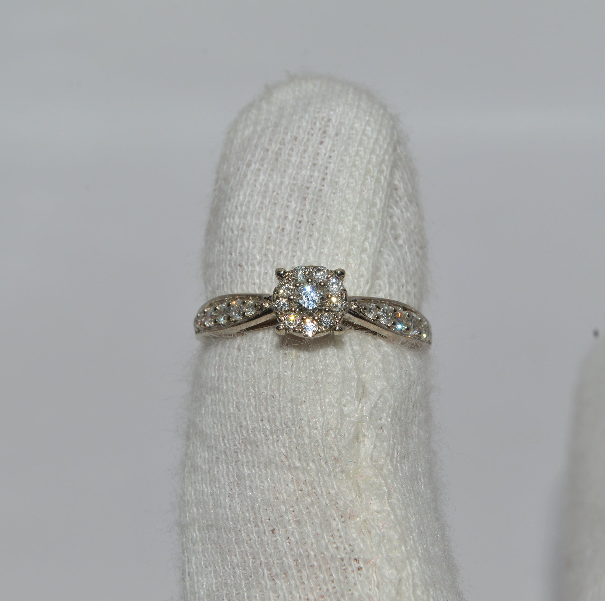 9ct White Gold - Princessa Diamond Ring top down finger