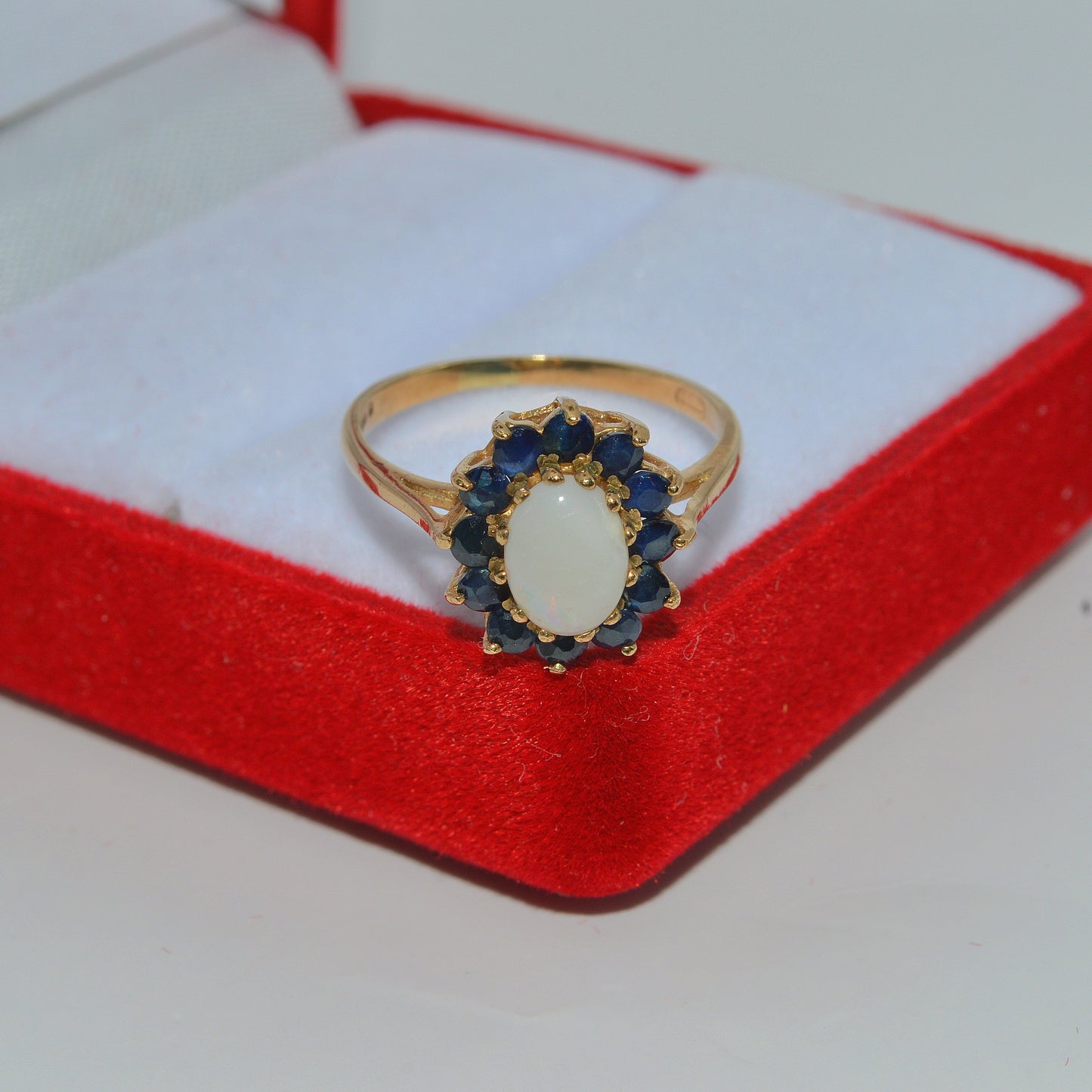 9ct Gold - Opal & Sapphire Ring top down
