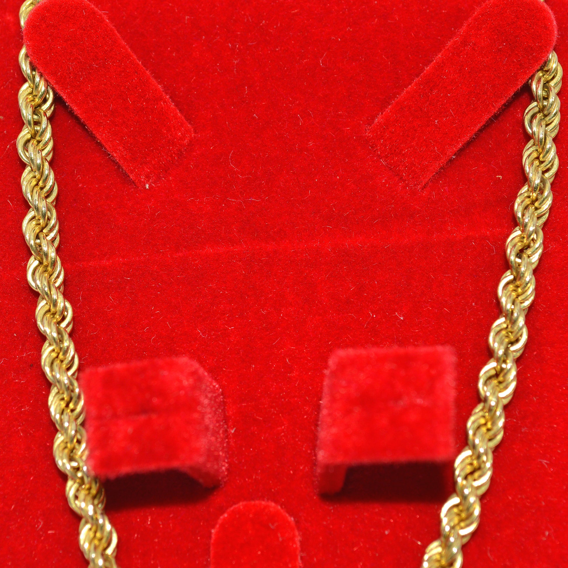 9ct Gold - Rope Chain zoomed in