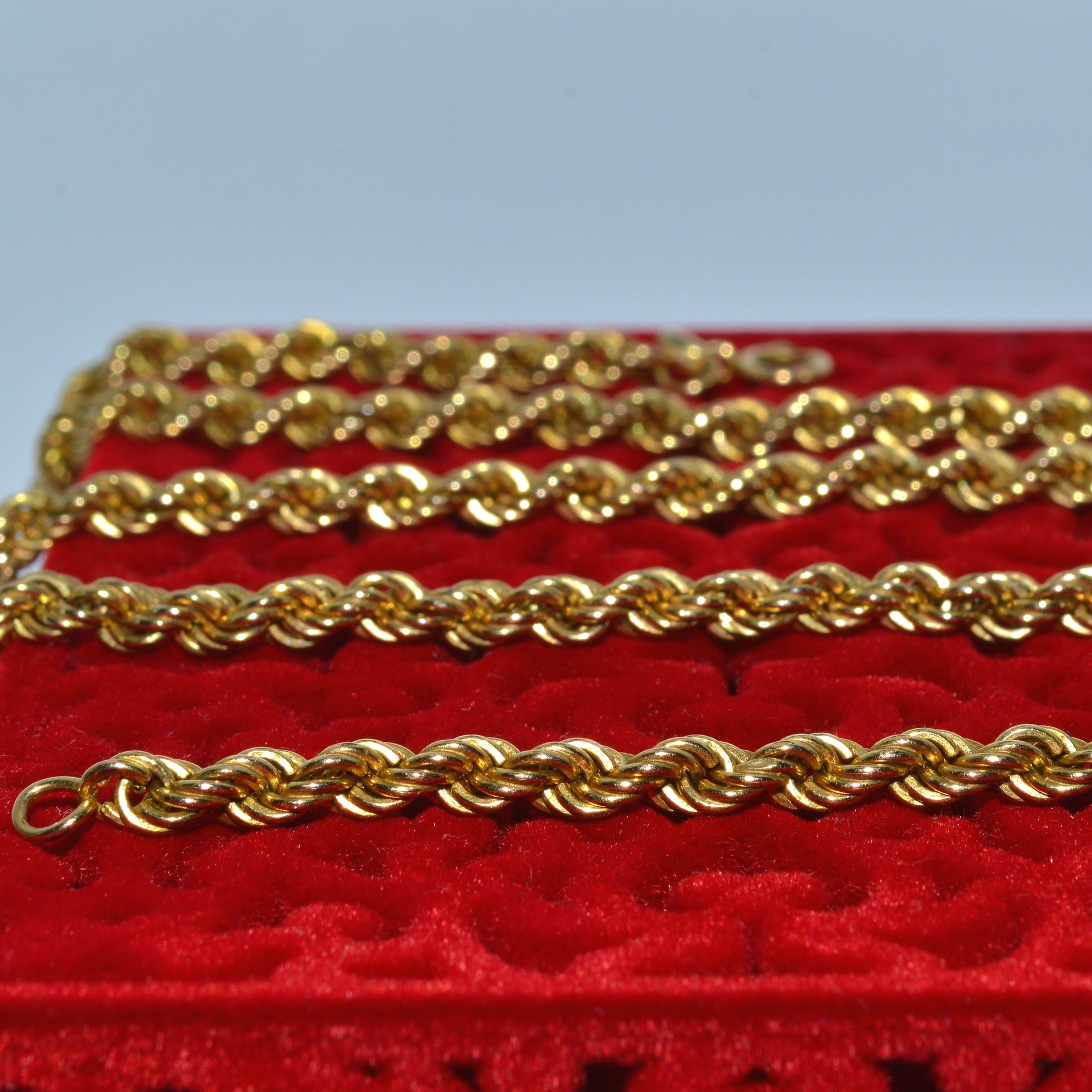 9ct Gold - Rope Chain snaked